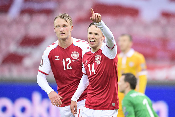 Bộ đôi tiền đạo Dolberg (trái) – Damsgaard sẽ nổ súng giúp ĐT Đan Mạch có chiến thắng trước đối thủ Tunisia