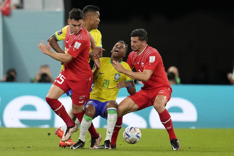 Thụy Sỹ gây ra rất nhiều khó khăn cho Brazil 