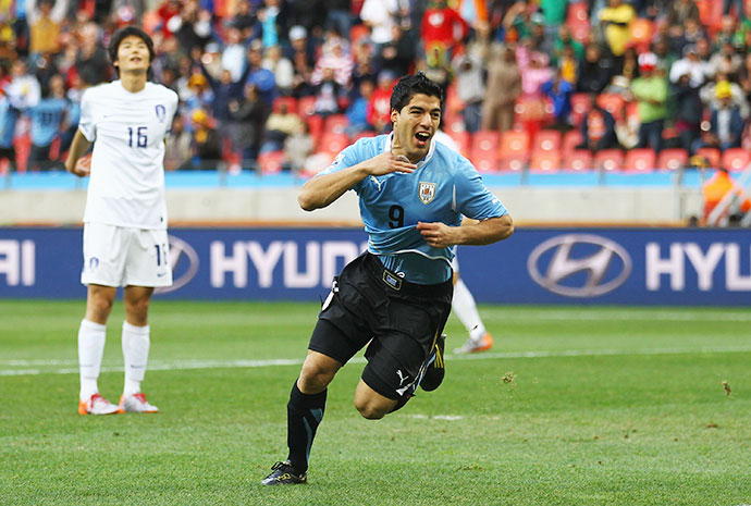 Suarez được kỳ vọng sẽ xuyên thủng mành lưới của Hàn Quốc
